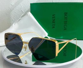 Picture of Bottega Veneta Sunglasses _SKUfw44097027fw